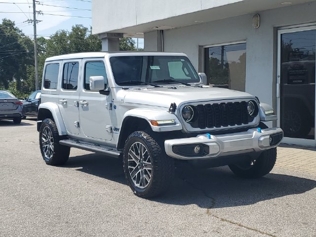 Used 2024 Jeep Wrangler High Altitude AWD/4WD image 34