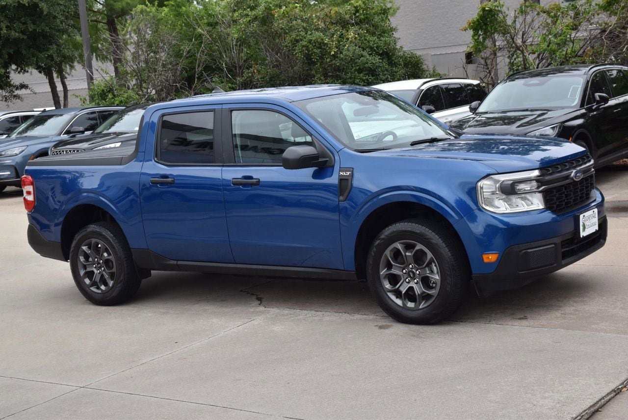 Used 2023 Ford Maverick XLT FWD image 5