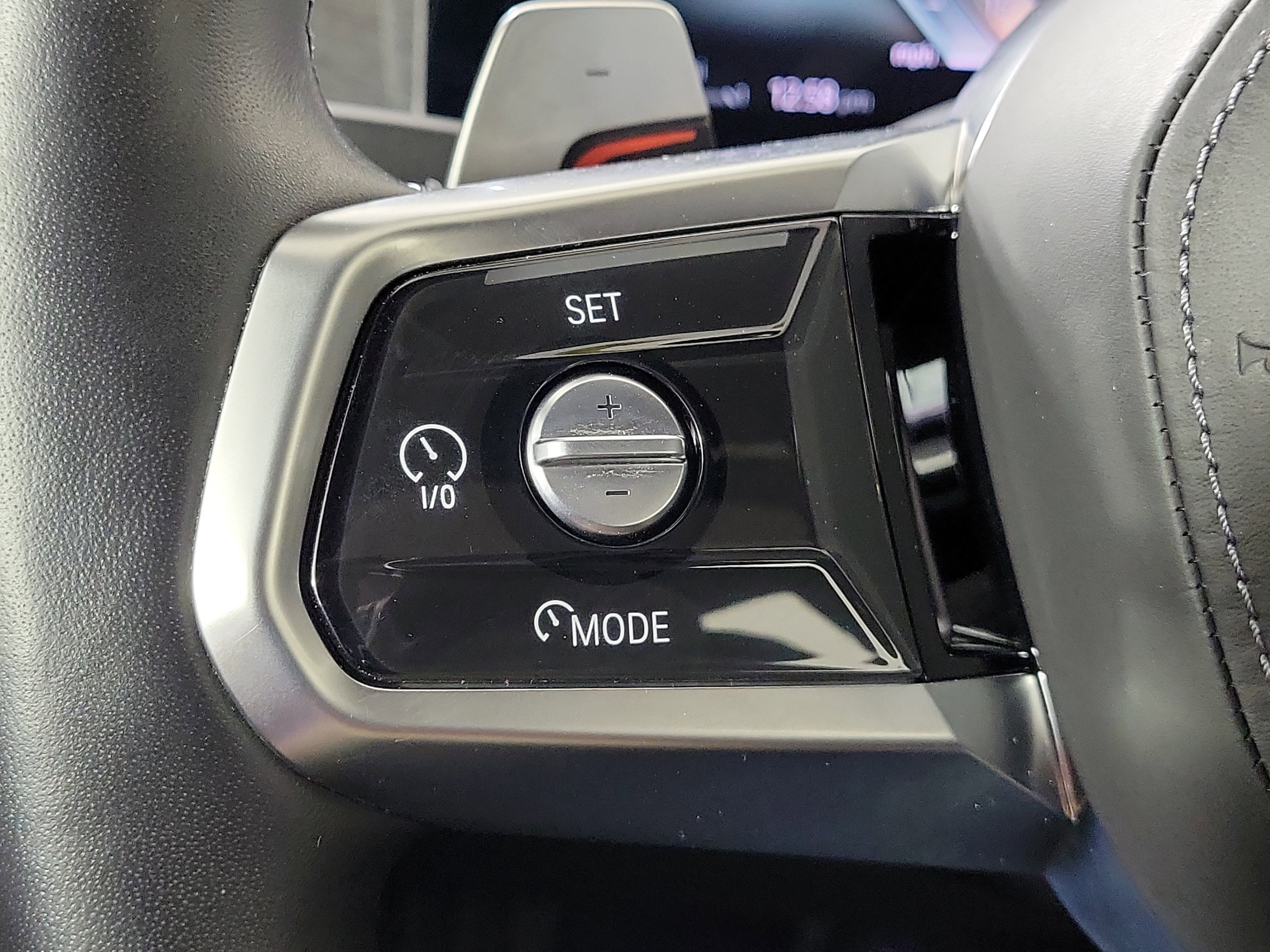 Certified 2025 BMW 740i xDrive image 13