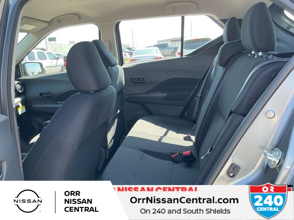 New 2025 Nissan Kicks Play S image 13
