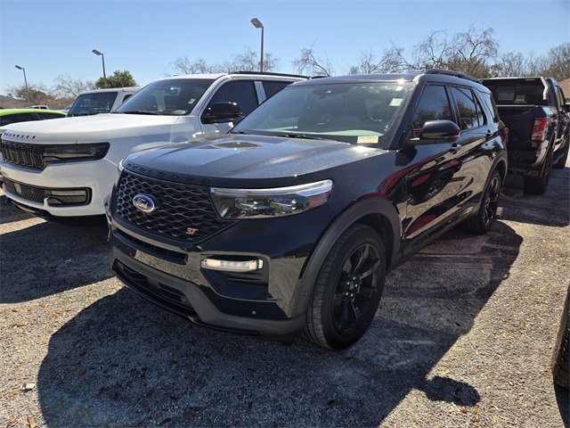 Used 2020 Ford Explorer ST w/ ST Street Pack image 3