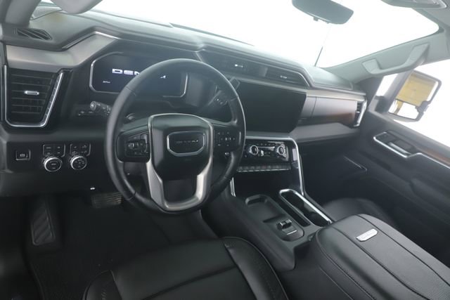 Used 2026 GMC Sierra 2500 Denali w/ Technology Package image 17