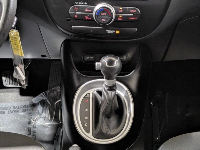 Used 2018 Kia Soul w/ Option Group 020 FWD image 18
