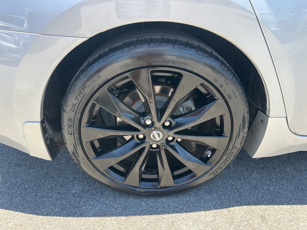 Used 2017 Nissan Maxima 3.5 SL FWD image 13