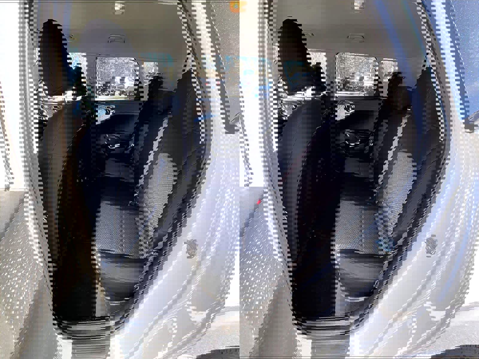 Used 2023 Kia Soul LX w/ LX Technology Package image 15