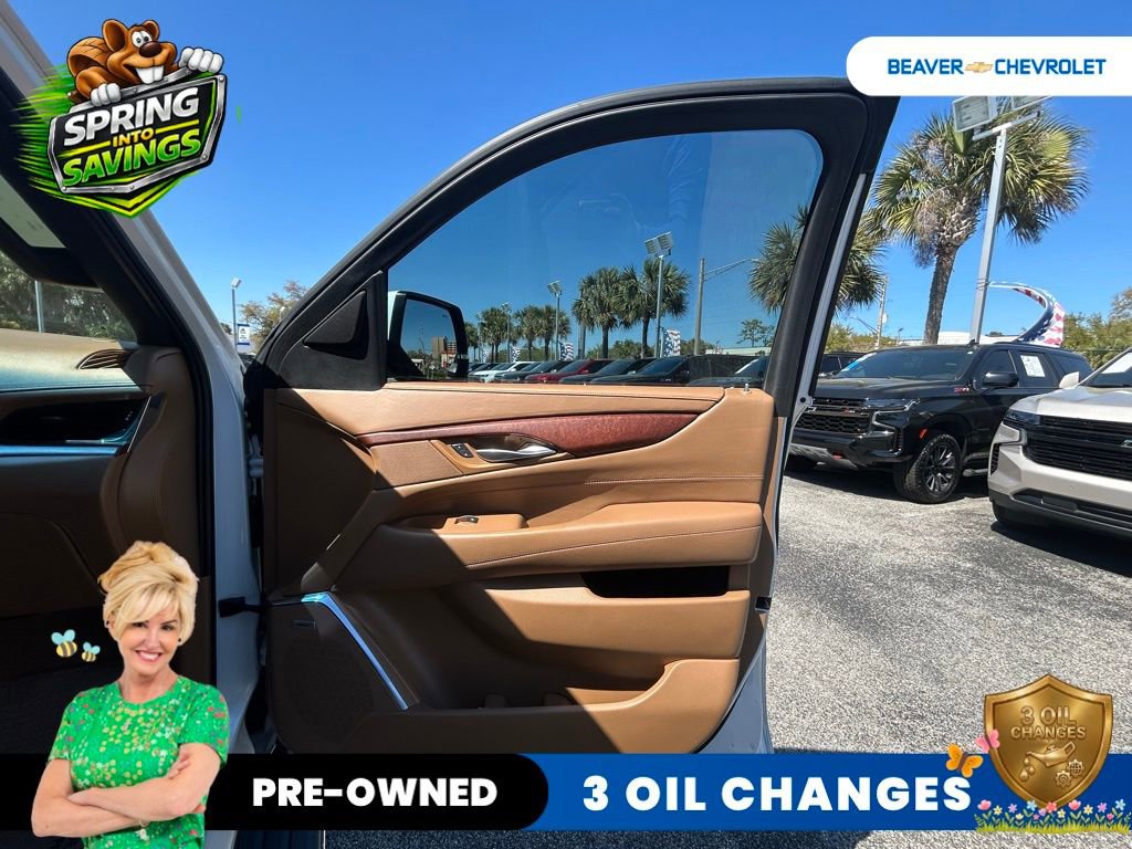 Used 2017 Cadillac Escalade ESV Platinum image 30