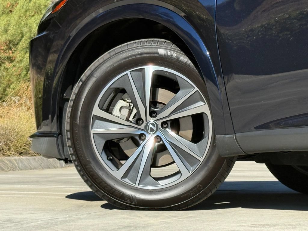 Certified 2024 Lexus RX 350 FWD w/ Technology Package image 10