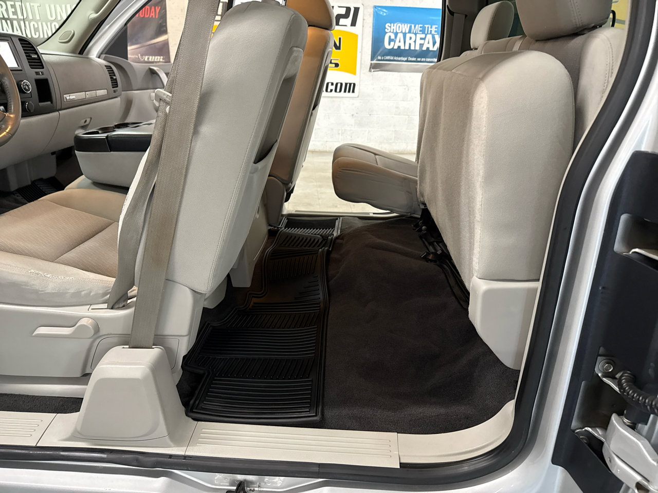 Used 2010 GMC Sierra 1500 SLE w/ Texas Edition image 30