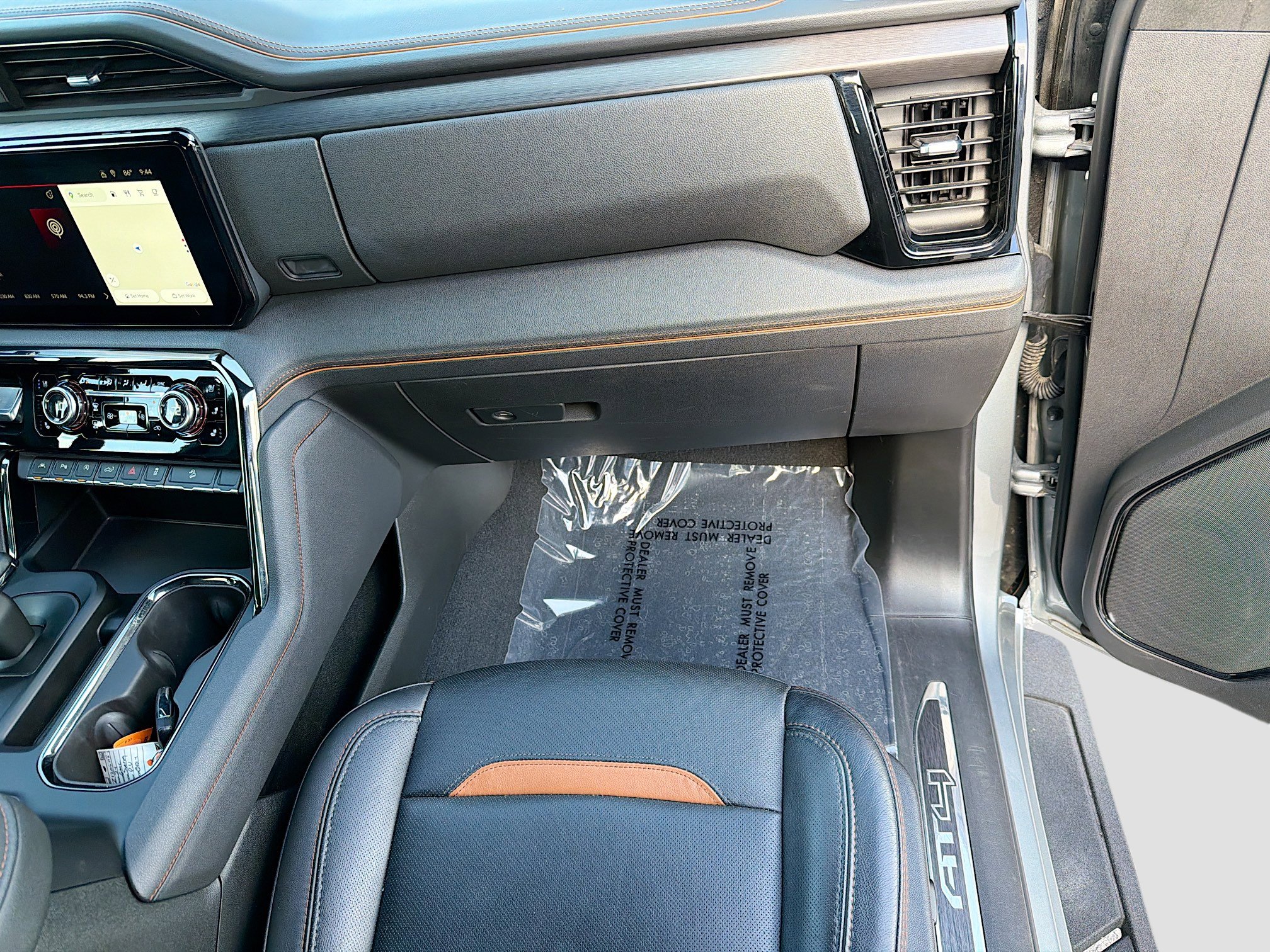 Used 2024 GMC Sierra 1500 AT4 w/ AT4 Preferred Package AWD/4WD image 16