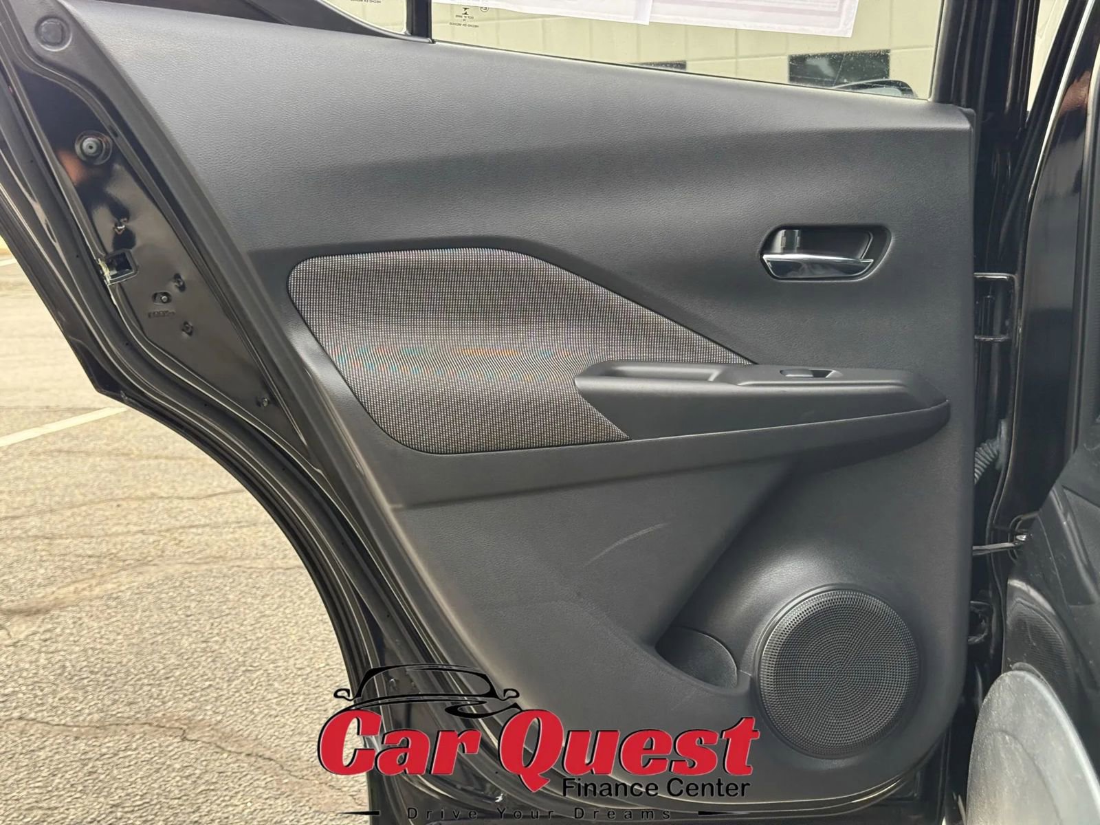 Used 2020 Nissan Kicks SV FWD image 13