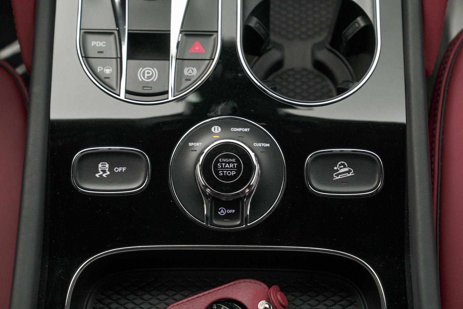 Used 2022 Bentley Bentayga image 38