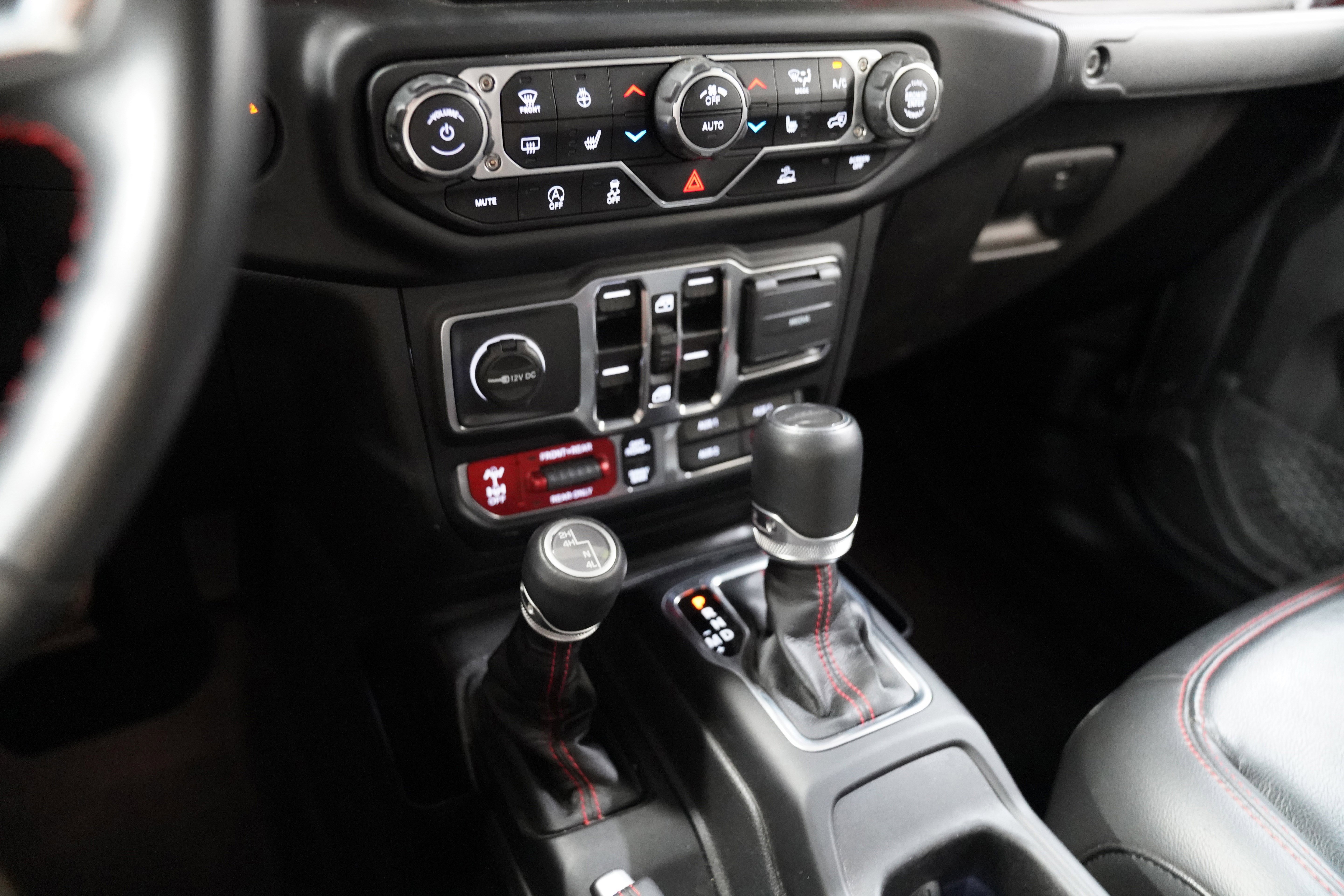 Used 2023 Jeep Gladiator Rubicon w/ Dual Top Group image 30