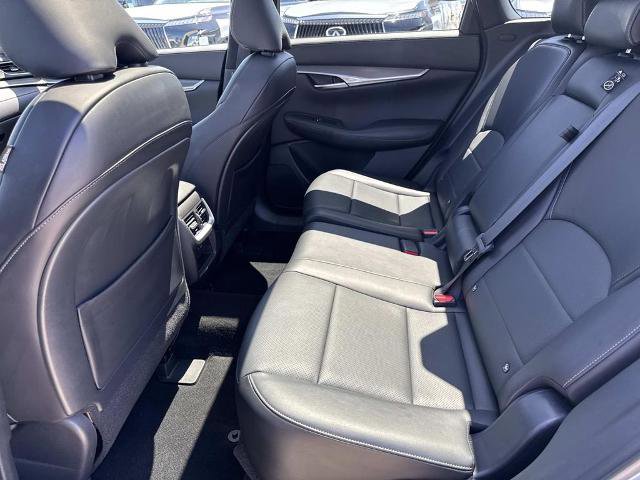 Certified 2023 INFINITI QX50 Luxe FWD image 11