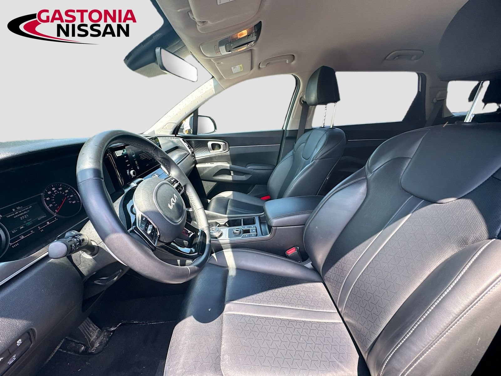 Used 2023 Kia Sorento EX AWD/4WD image 29