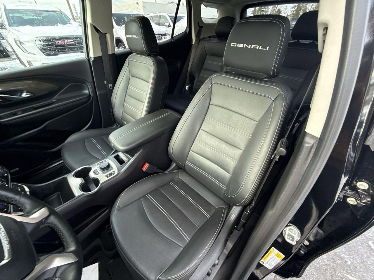 Used 2023 GMC Terrain Denali w/ Denali Premium Package image 25