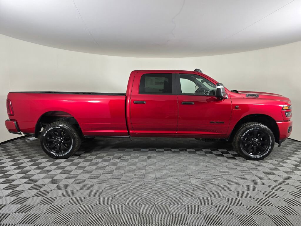 New 2026 RAM 3500 Big Horn AWD/4WD image 3