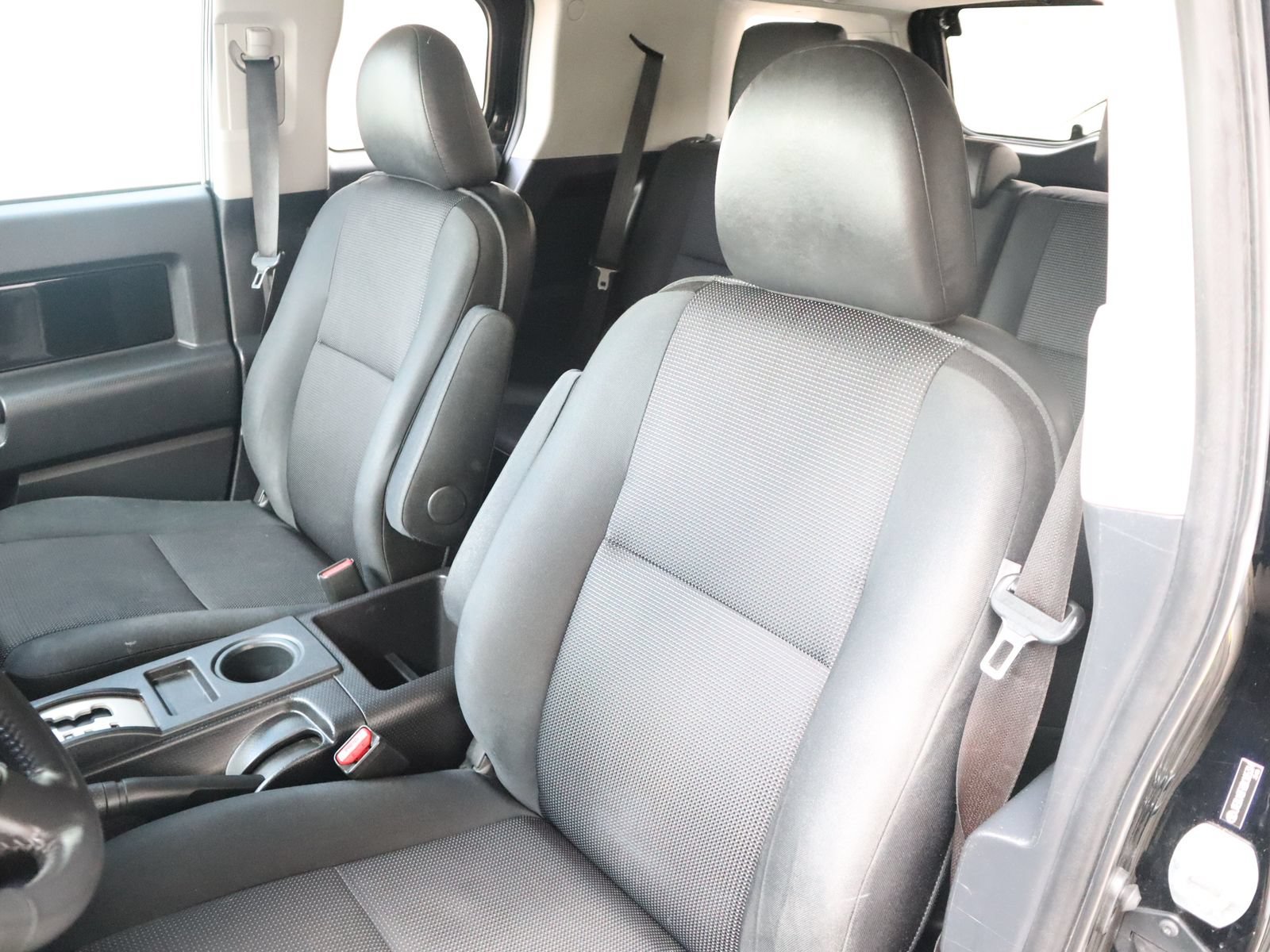 Used 2011 Toyota FJ Cruiser 4WD w/ Upgrade Pkg image 24
