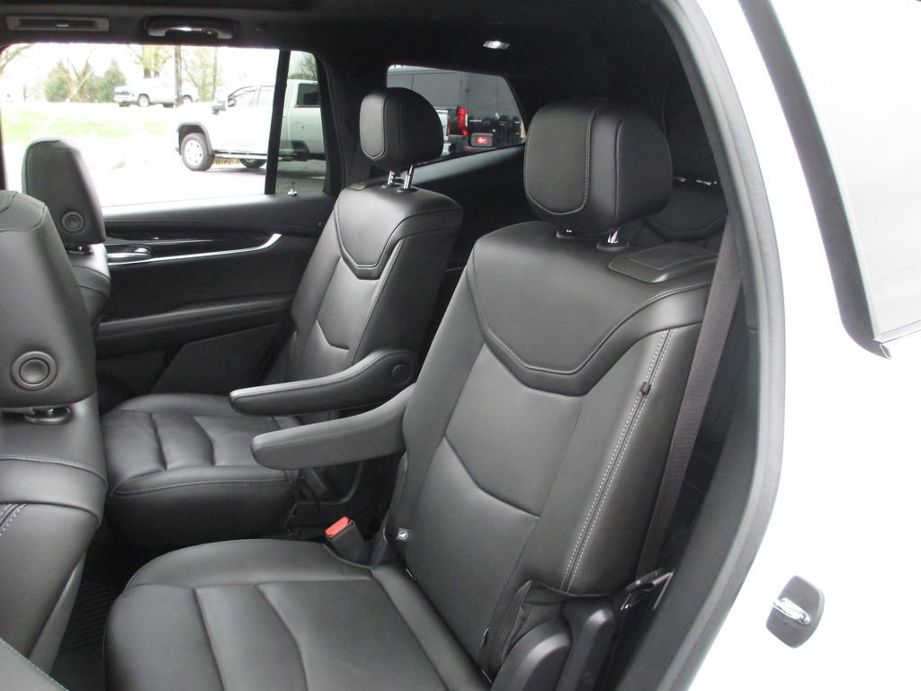 Used 2021 Cadillac XT6 Premium Luxury image 21