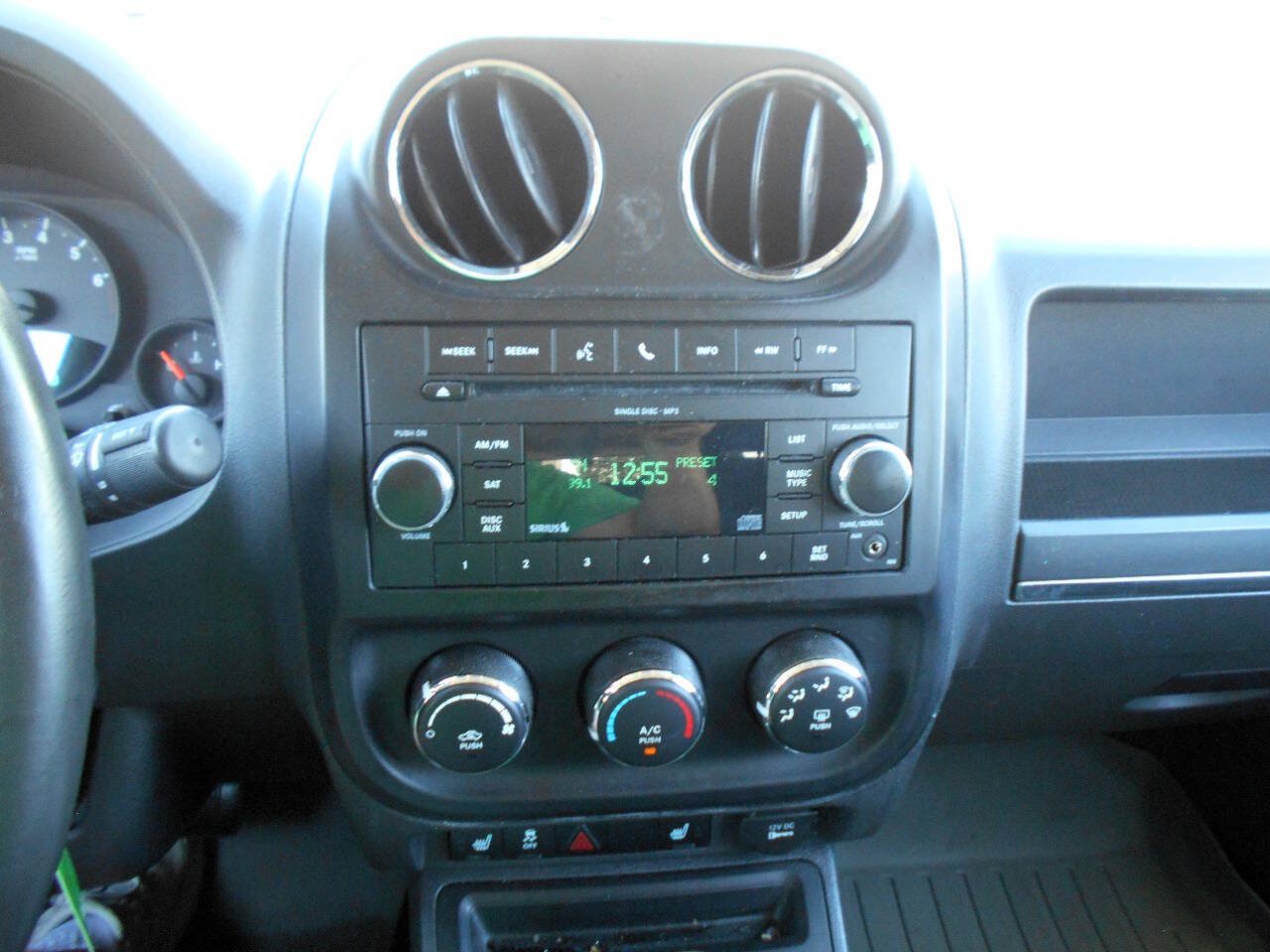 Used 2011 Jeep Patriot Latitude AWD/4WD image 17