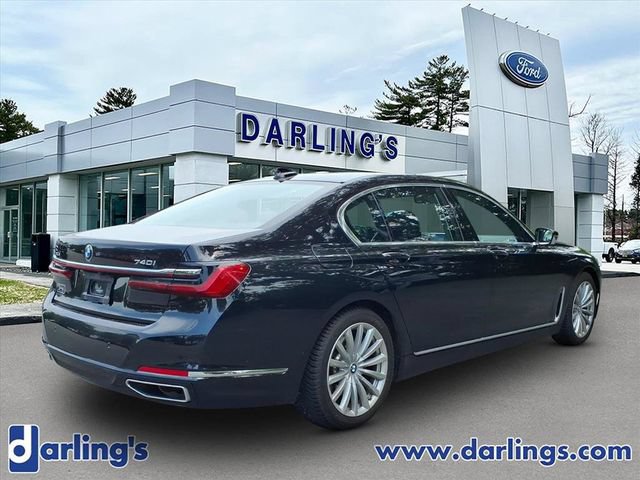 Used 2021 BMW 740i xDrive w/ Premium Package AWD/4WD image 5
