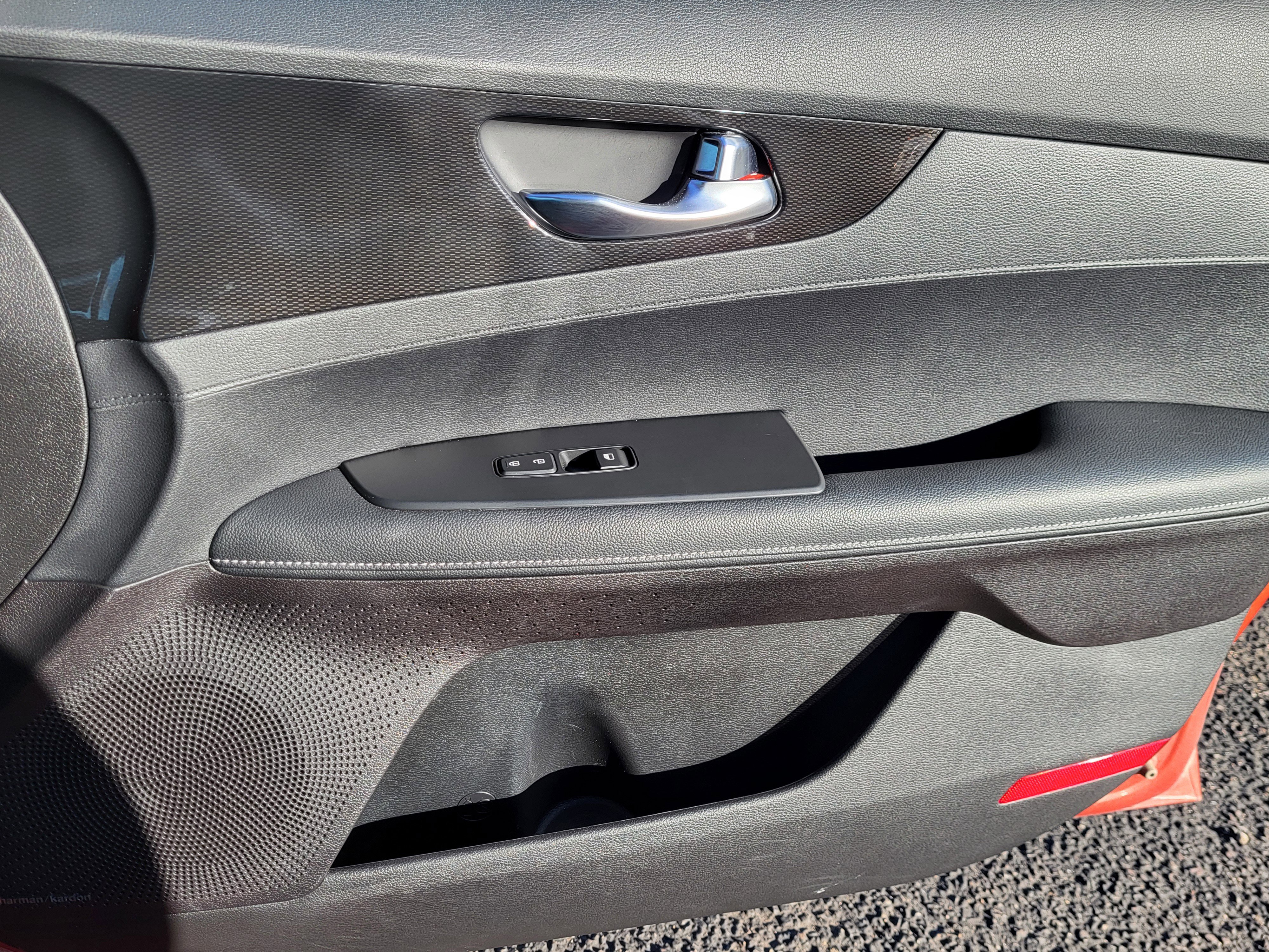 Used 2023 Kia Forte GT-Line w/ GT-Line Premium Package image 17