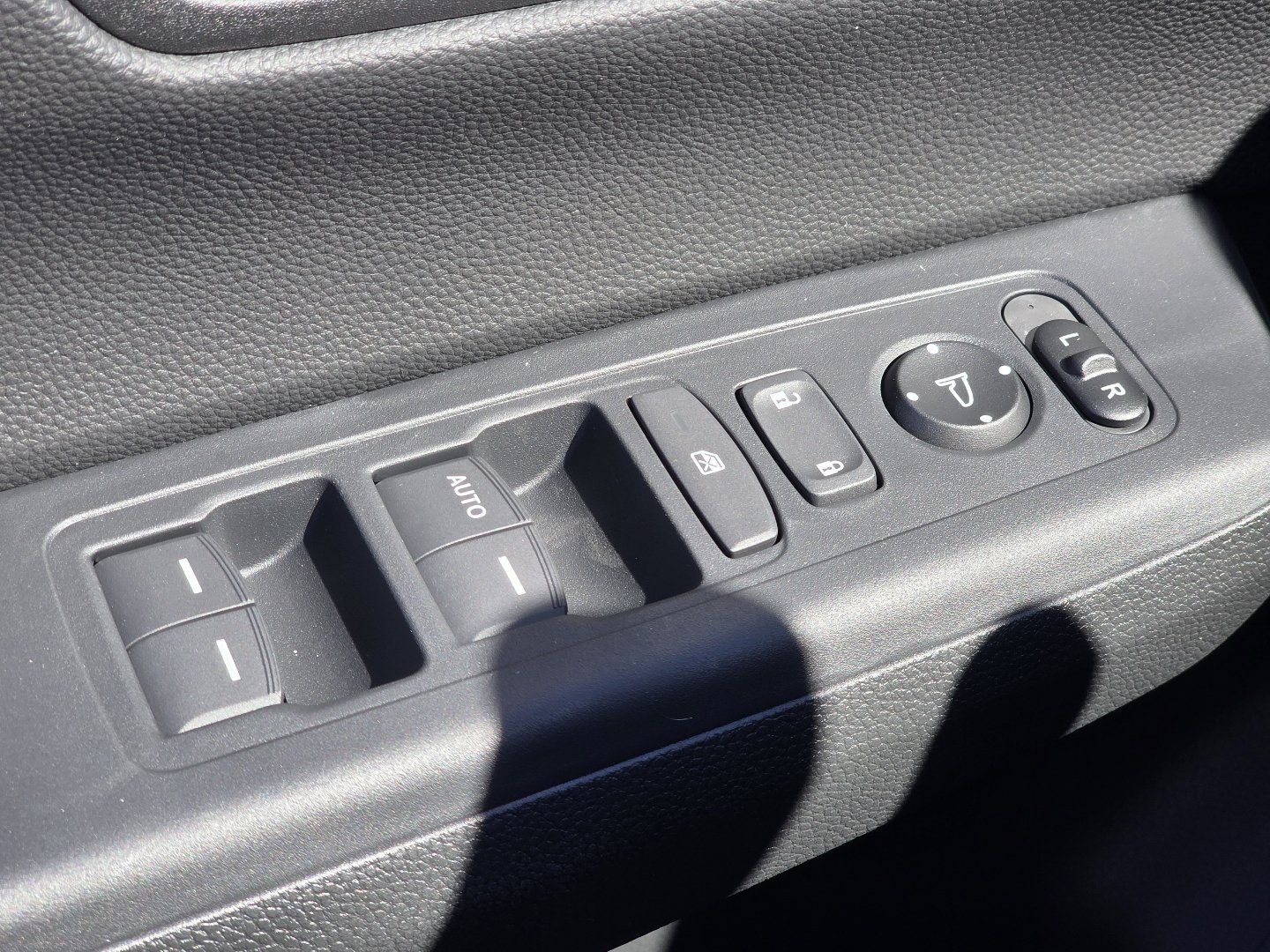 New 2027 Honda CR-V LX image 23