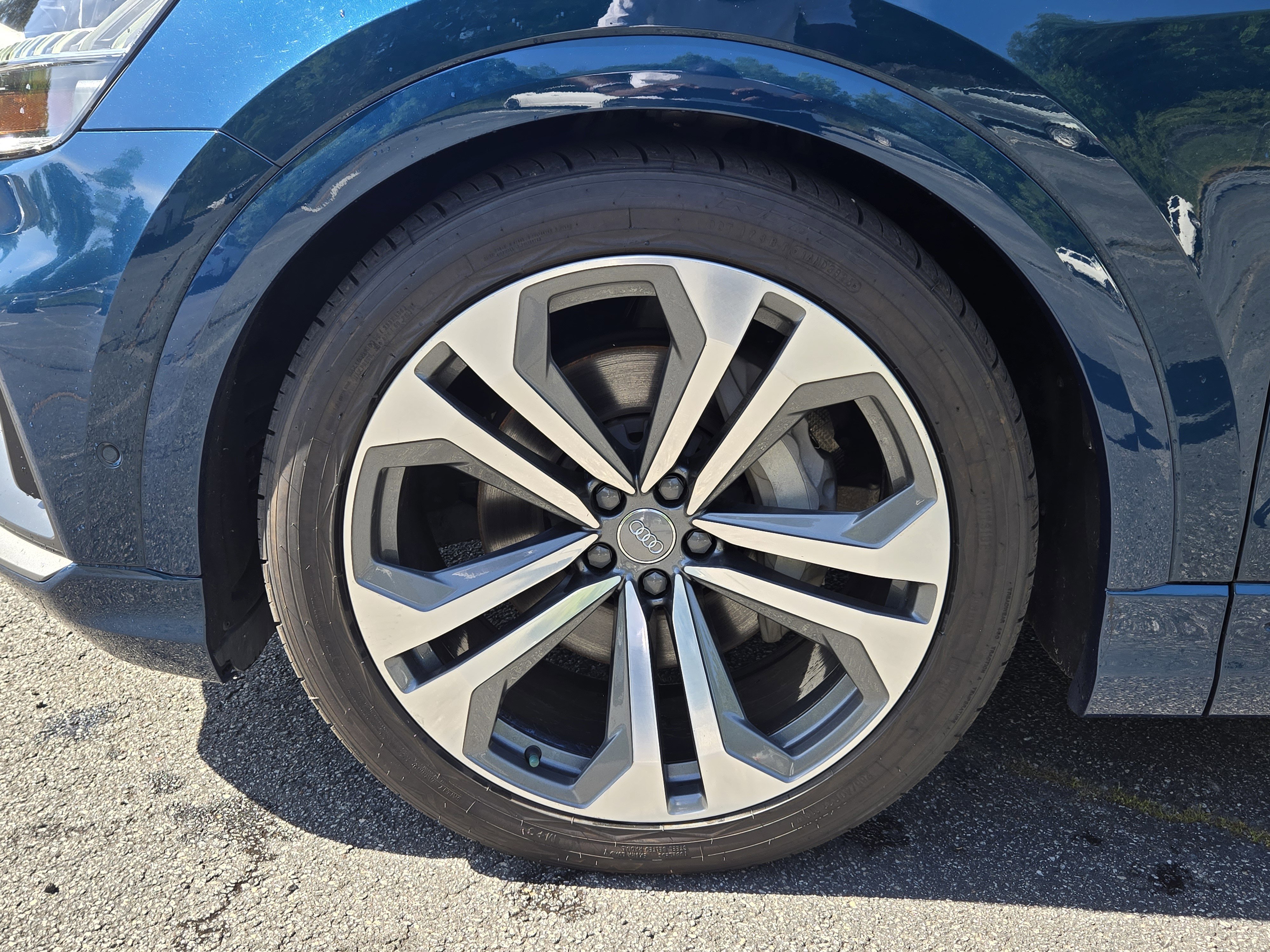 Used 2020 Audi Q8 Prestige image 12