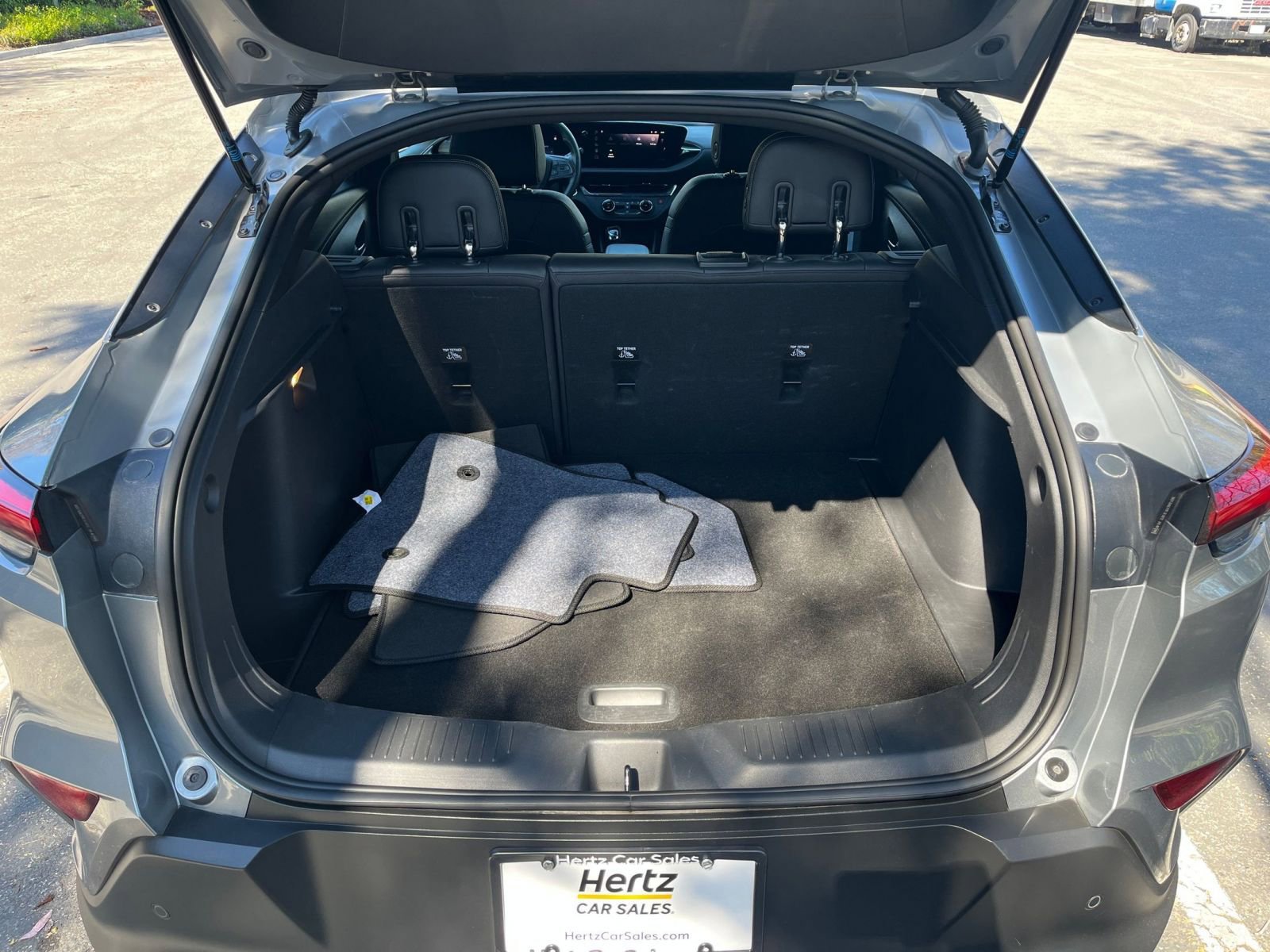 Used 2025 Buick Envista Preferred image 29