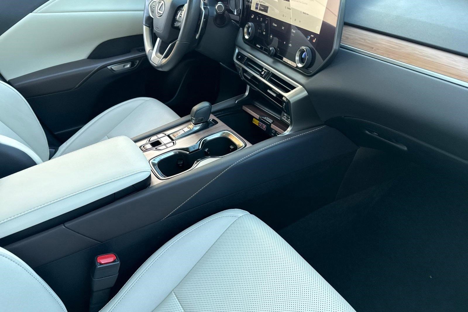 Certified 2024 Lexus RX 350 Premium w/ Convenience Package image 31