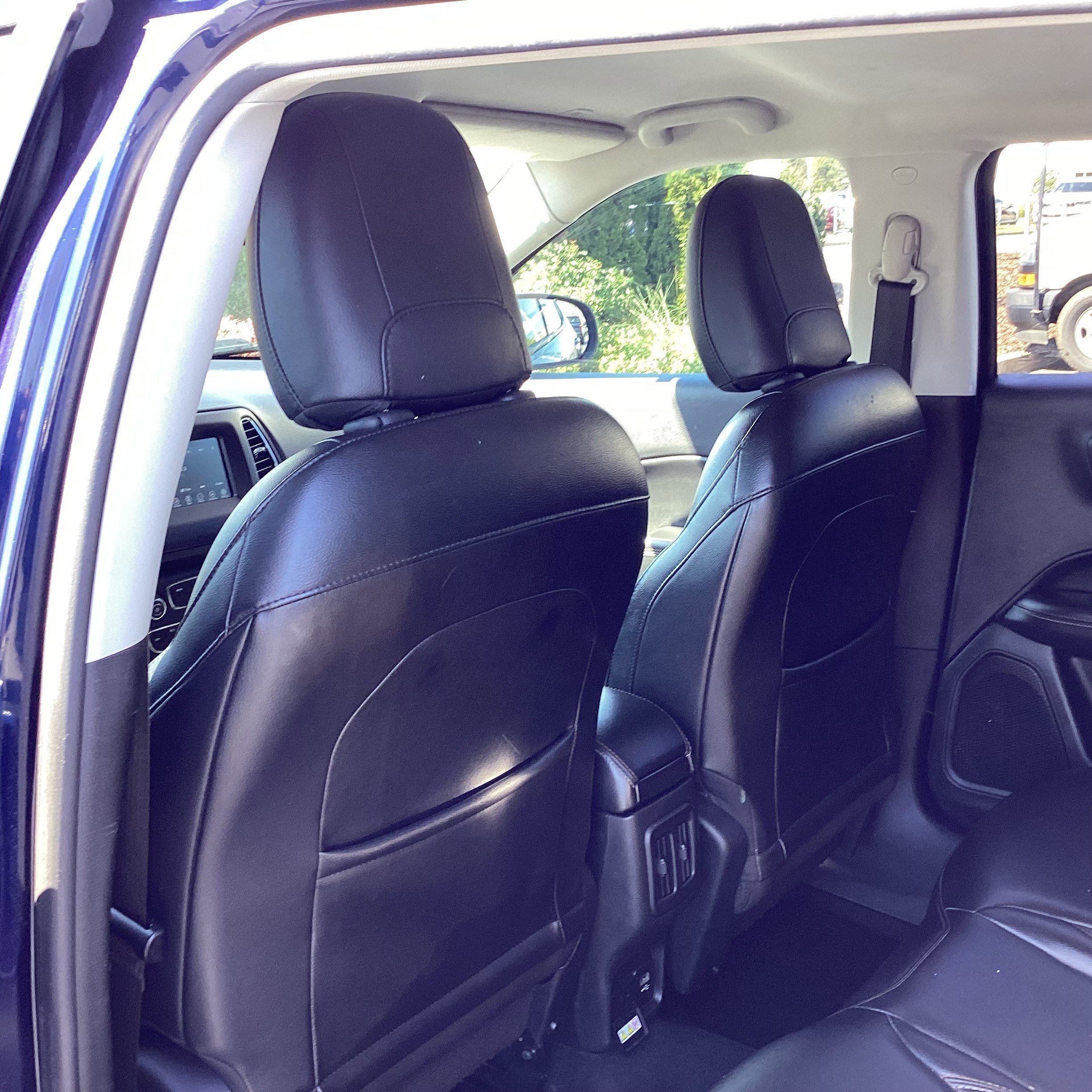 Used 2018 Jeep Compass Latitude w/ Popular Equipment Group image 15