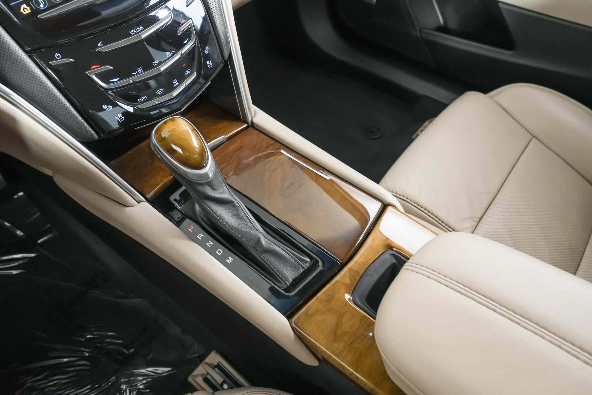 Used 2019 Cadillac XTS Luxury w/ Driver Awareness Package image 26