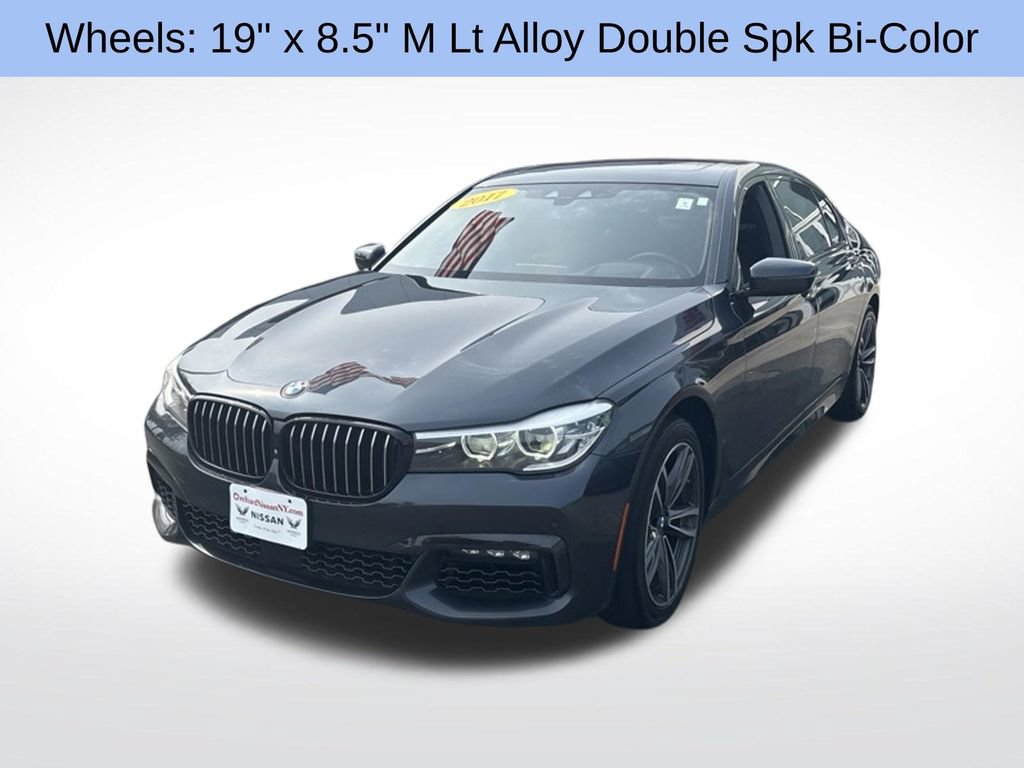 Used 2017 BMW 740i xDrive AWD/4WD image 3