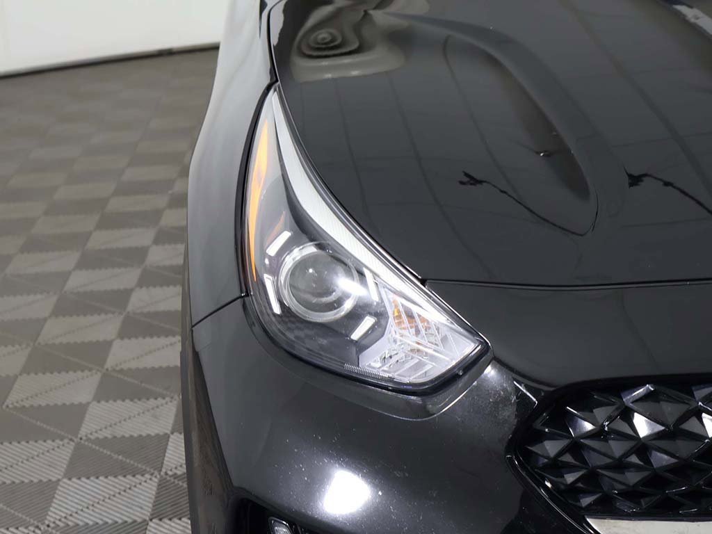 Used 2020 Kia Niro Touring image 14