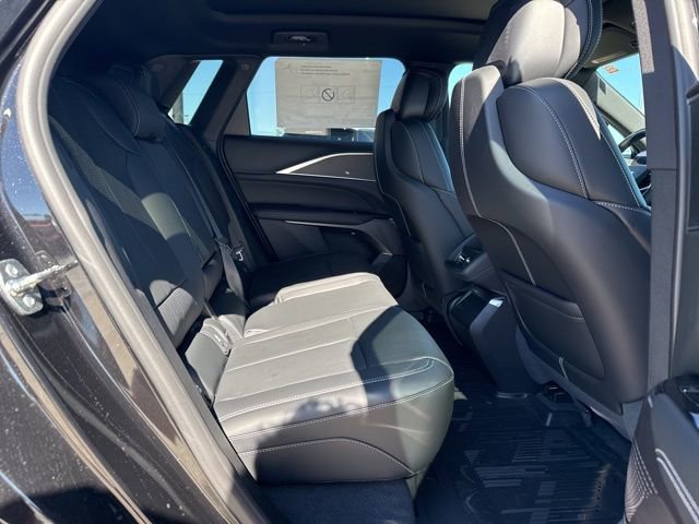 New 2026 Cadillac Lyriq Luxury w/ LPO, Floor Liner Package image 14