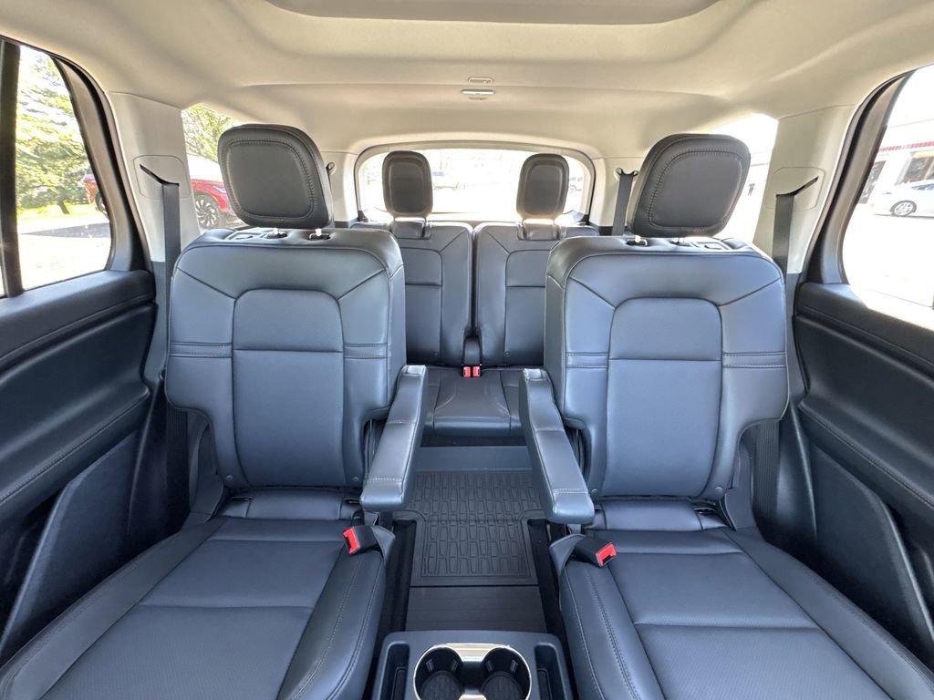 New 2026 Lincoln Aviator AWD image 23
