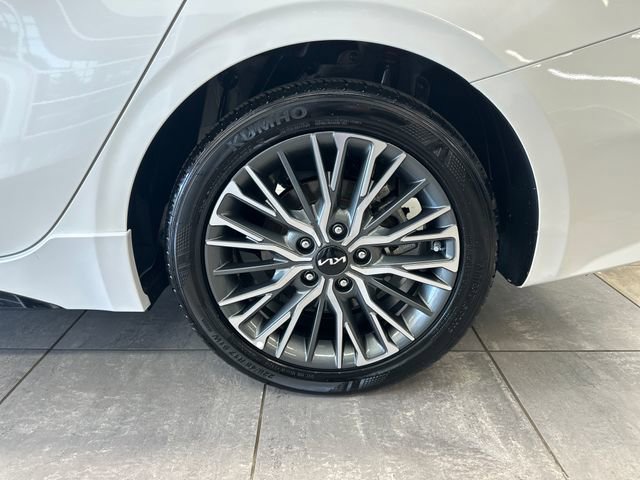 Used 2024 Kia Forte GT-Line w/ GT-Line Premium Package FWD image 8