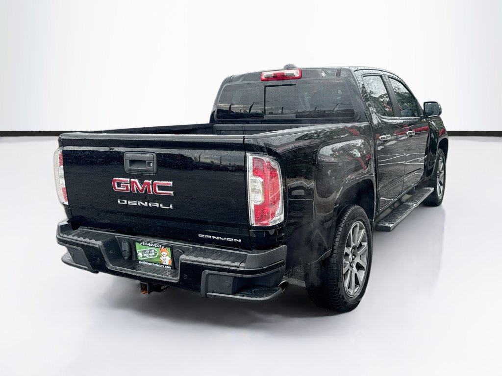 Used 2022 GMC Canyon Denali RWD image 7