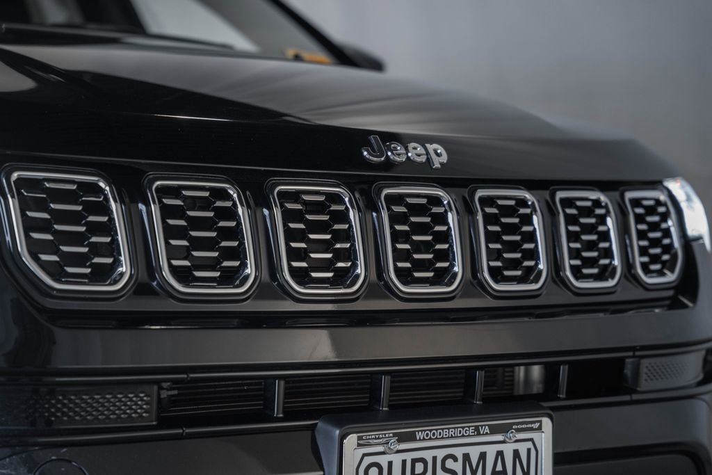 Used 2024 Jeep Compass Limited w/ Elite Group image 15