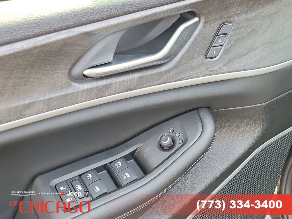 New 2026 Jeep Grand Cherokee Limited w/ Limited Altitude Package image 21