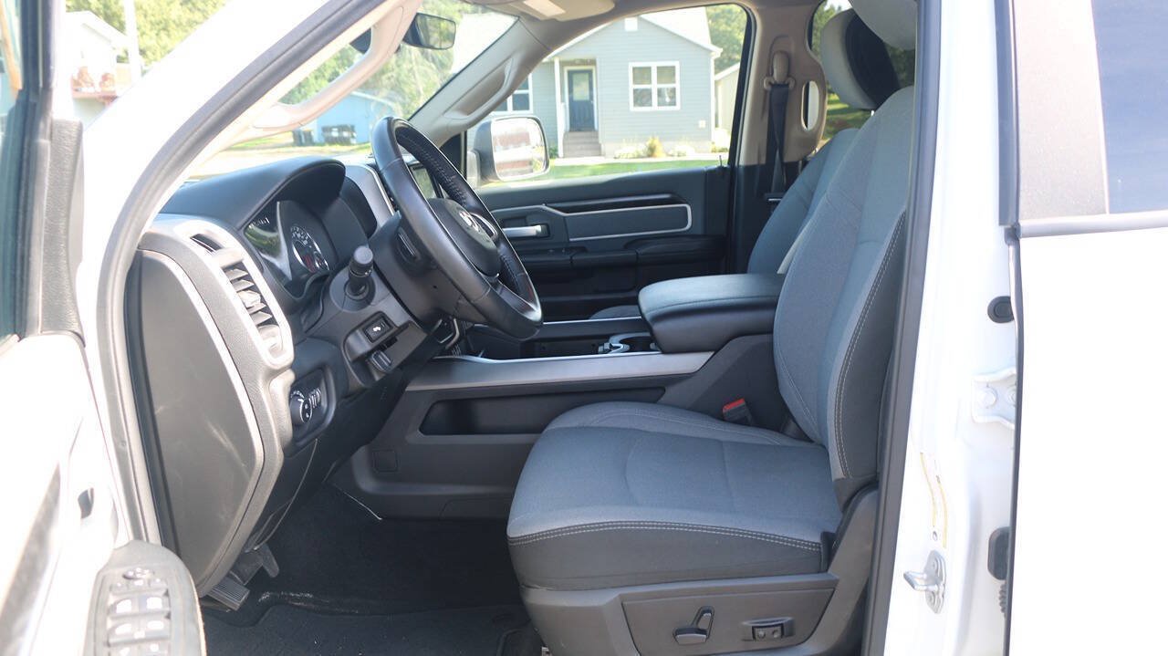 Used 2019 RAM 2500 Big Horn AWD/4WD image 30