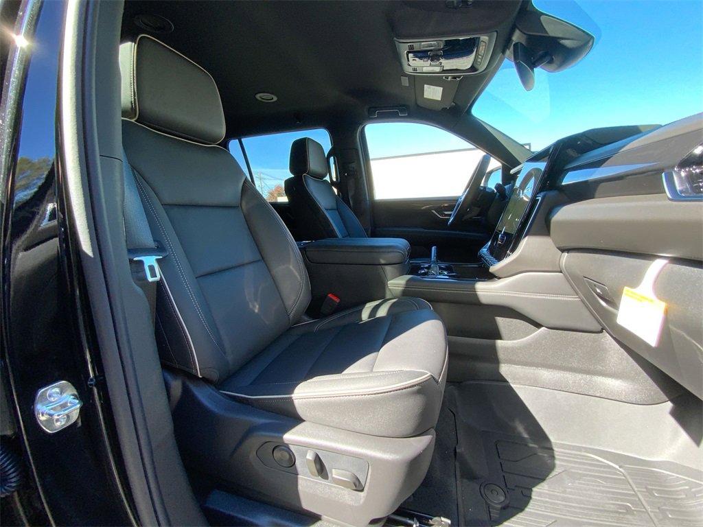 New 2026 GMC Yukon XL Elevation w/ LPO, Get Active Package image 27