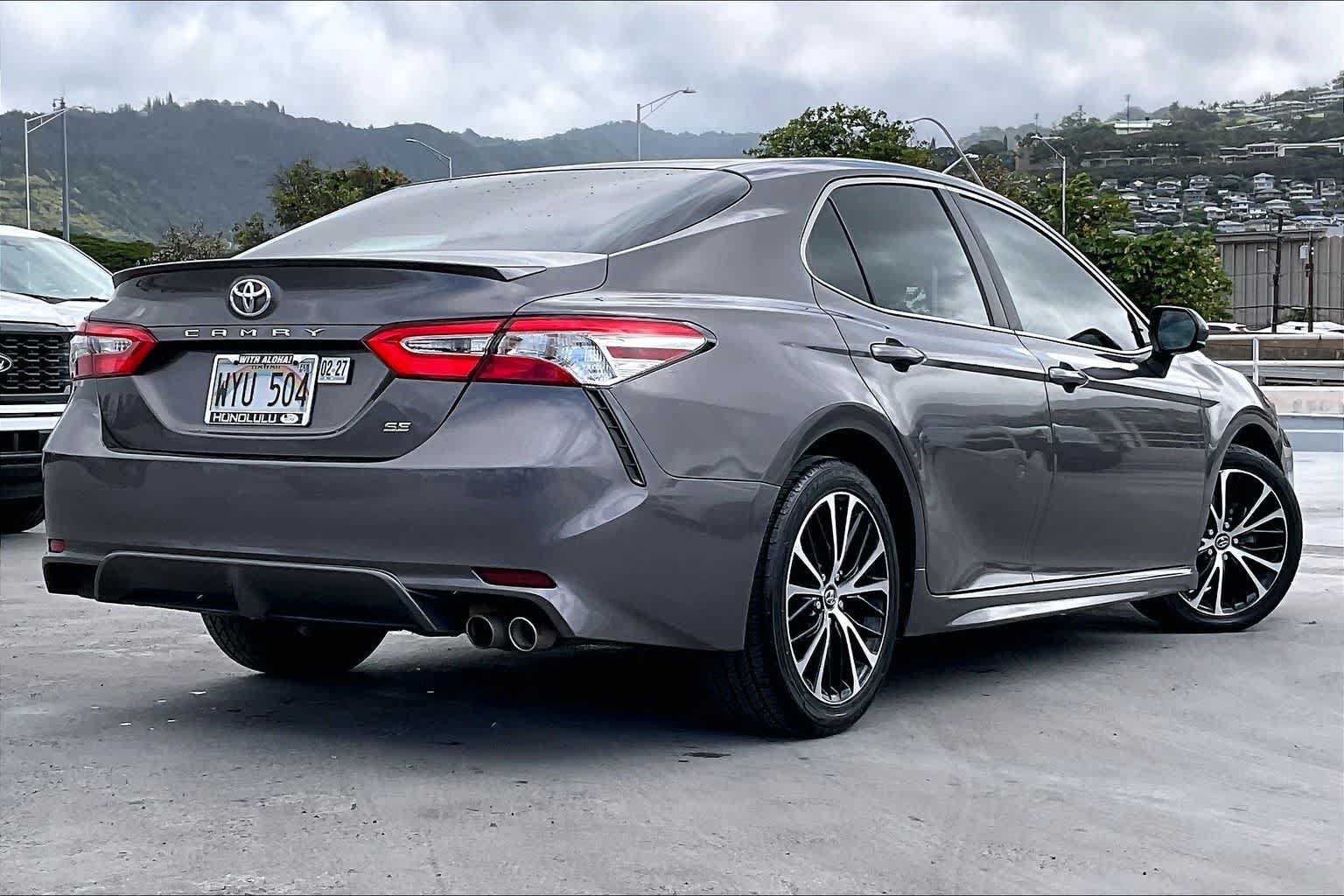 Used 2020 Toyota Camry SE FWD image 22