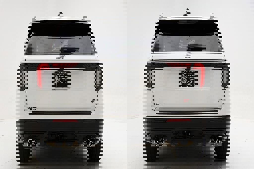 Used 2025 Ford Explorer ST AWD/4WD image 7