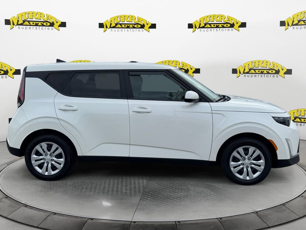 Used 2023 Kia Soul LX FWD image 6