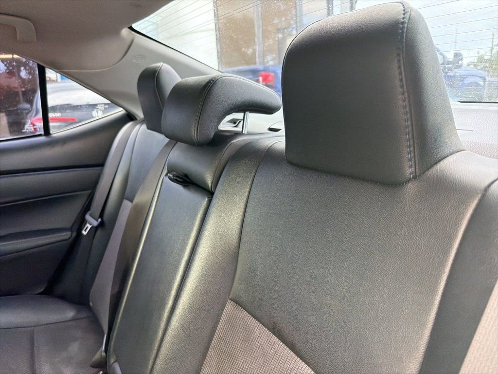 Used 2017 Toyota Corolla SE image 11