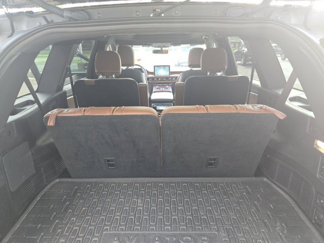 Certified 2021 Lincoln Aviator Reserve w/ Equipment Group 201A AWD/4WD image 17