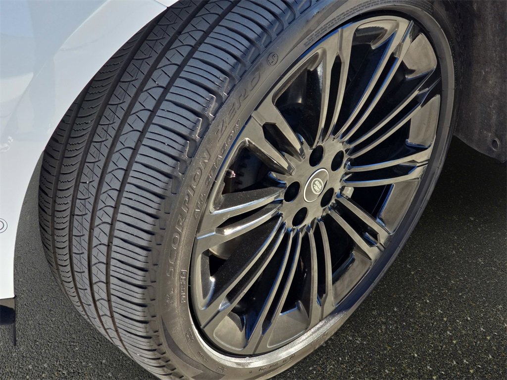 Certified 2023 Land Rover Range Rover SE image 34