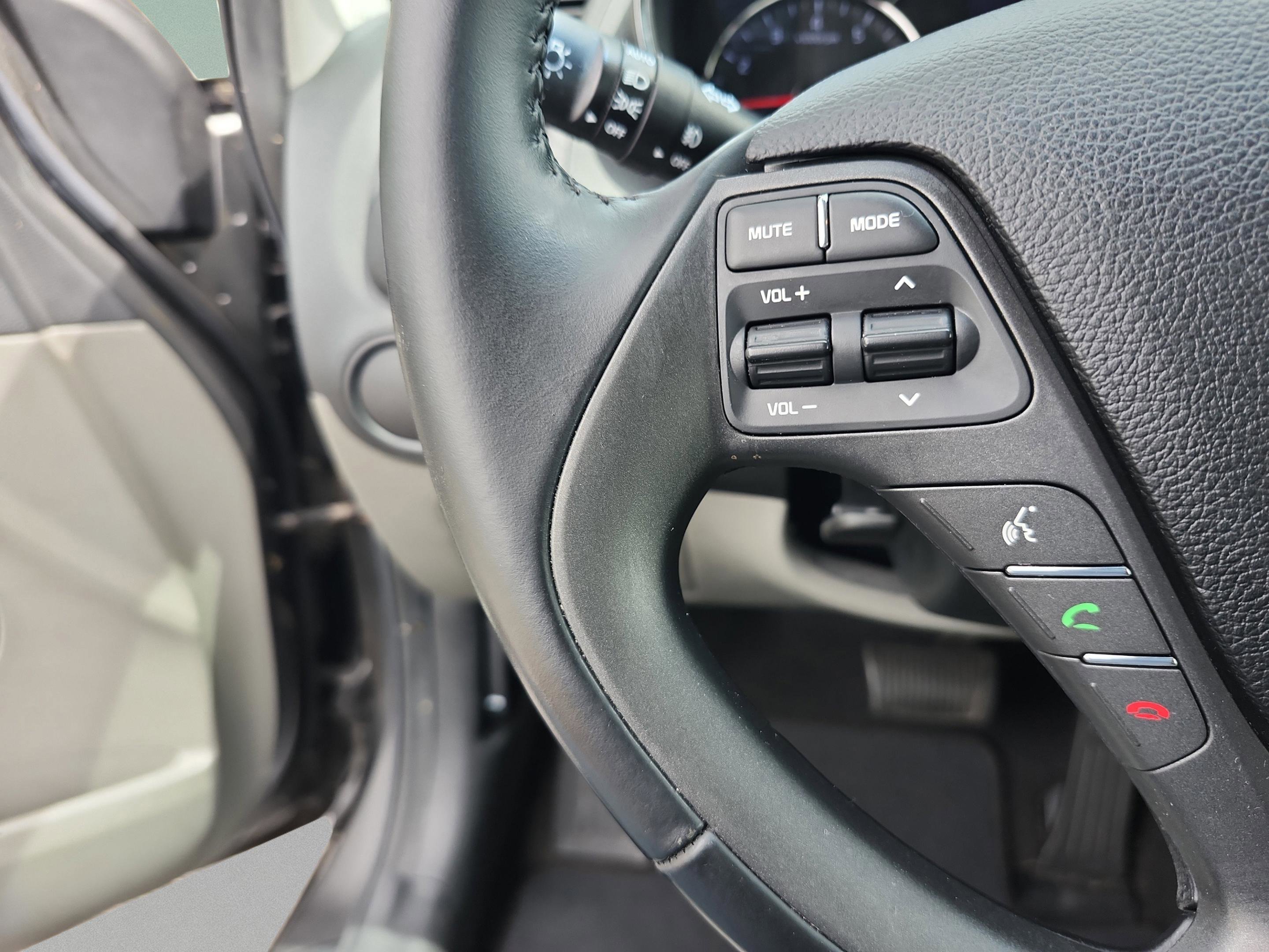 Used 2014 Kia Forte EX FWD image 11