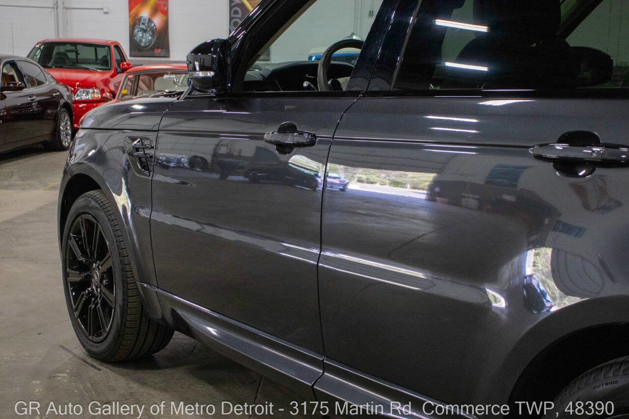 Used 2022 Land Rover Range Rover Sport HST image 22