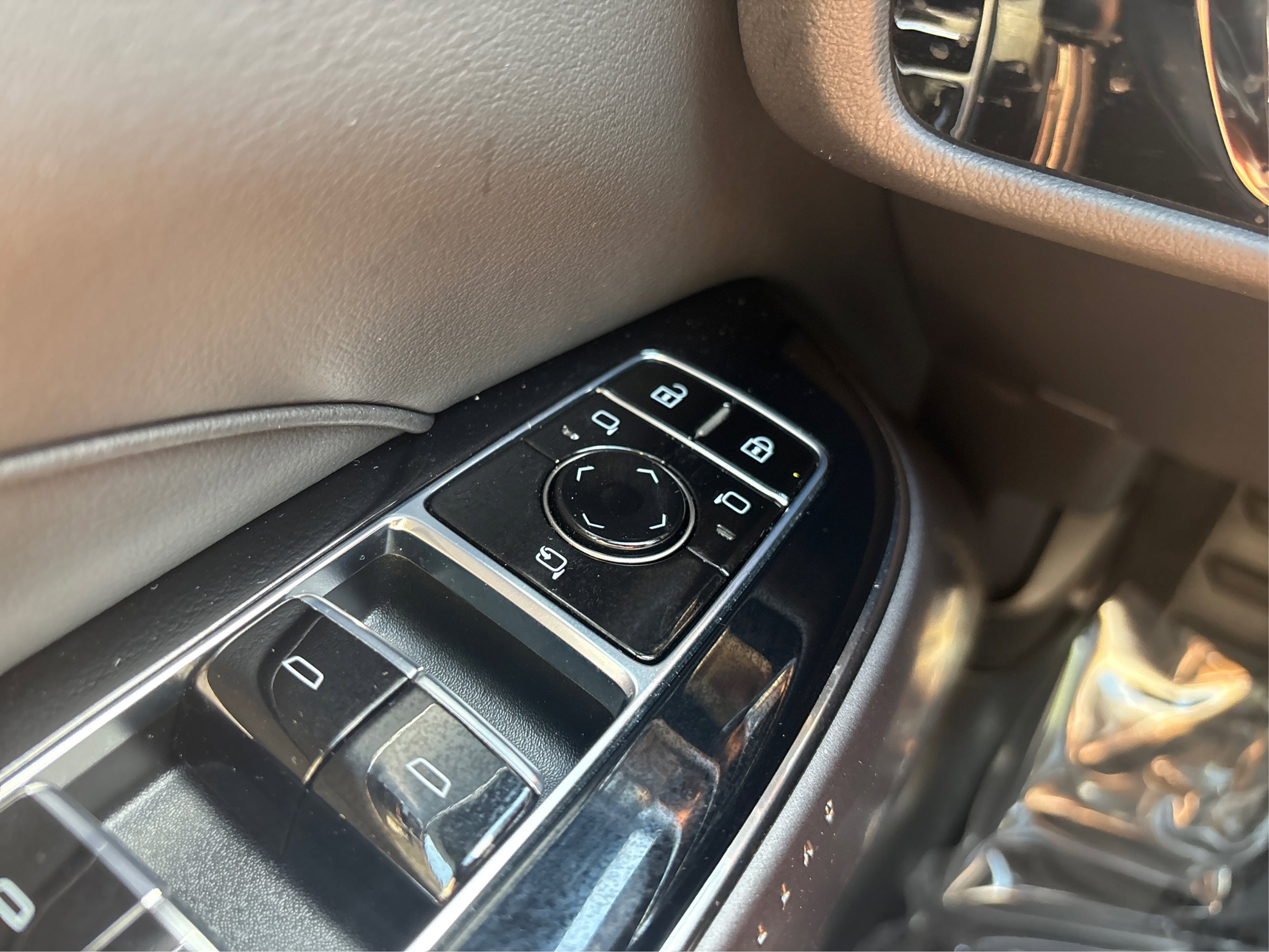 Used 2024 Cadillac Lyriq Luxury image 57